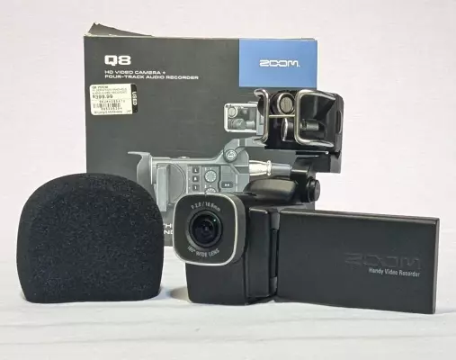 Zoom - Hi-Definition Handheld Audio/Video Recorder
